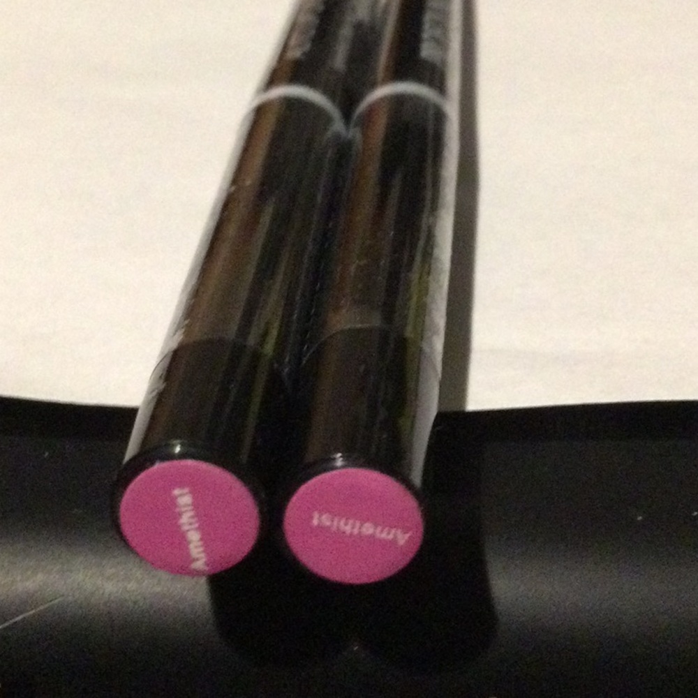 3 for 10🍀Makeup - Picture 2 of 2
